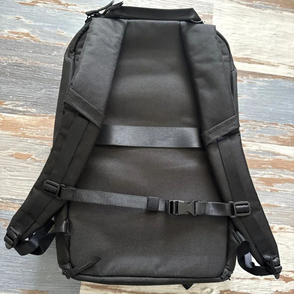 Simple Modern Wanderer Backpack 25L Laptop Compartment Sleeve Bookbag Travel NEW